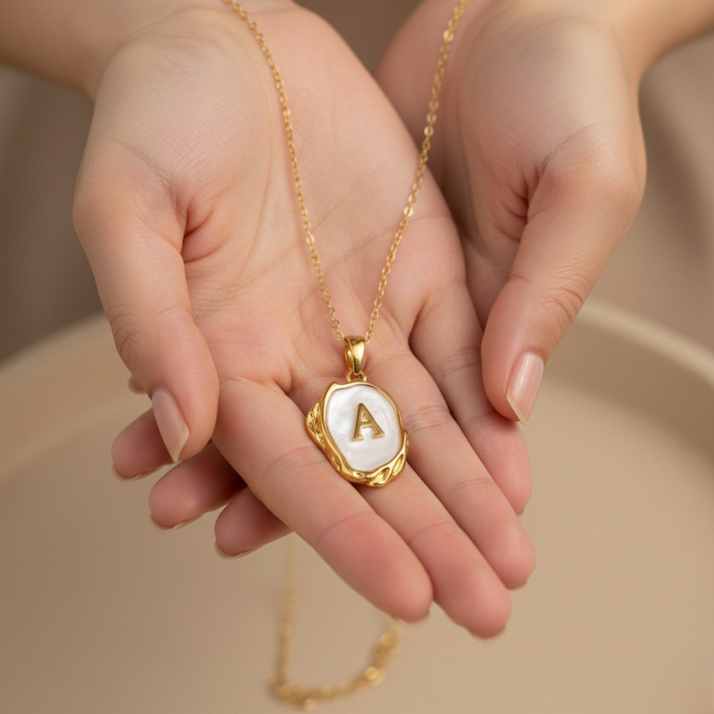 Colar Inicial "Noble"