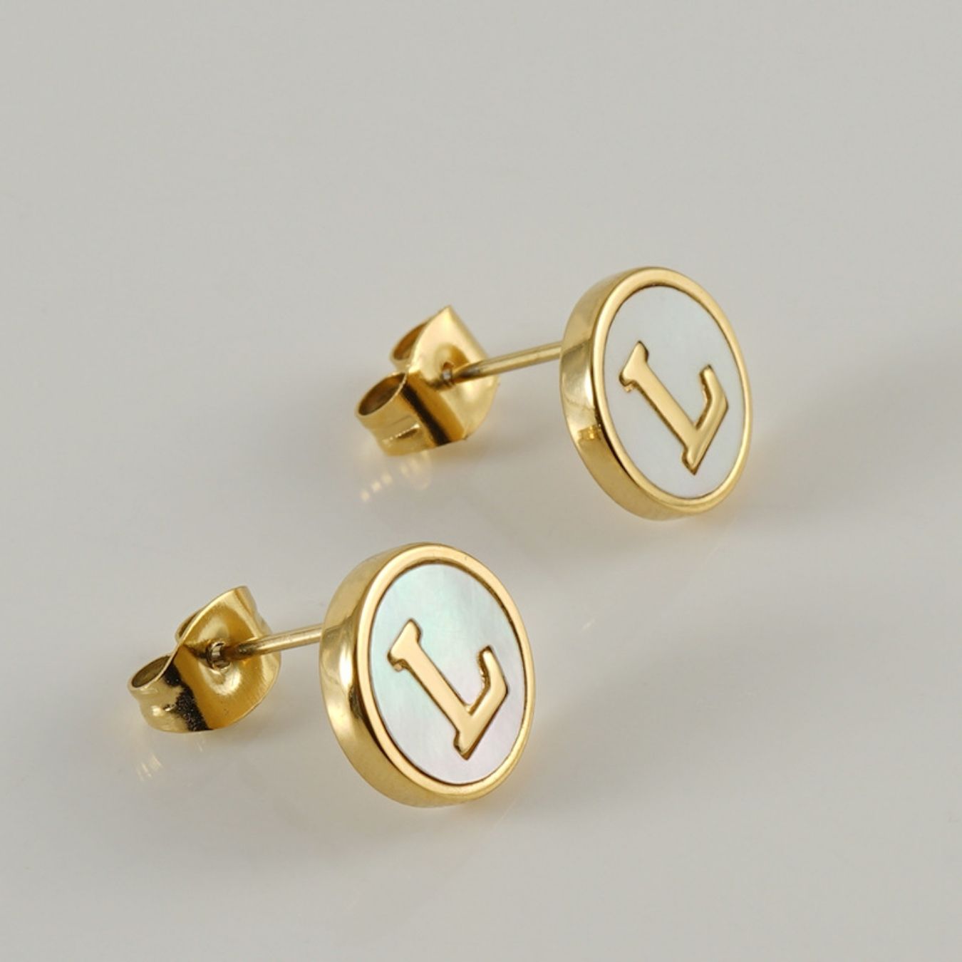 Brincos Initial "Vintage"