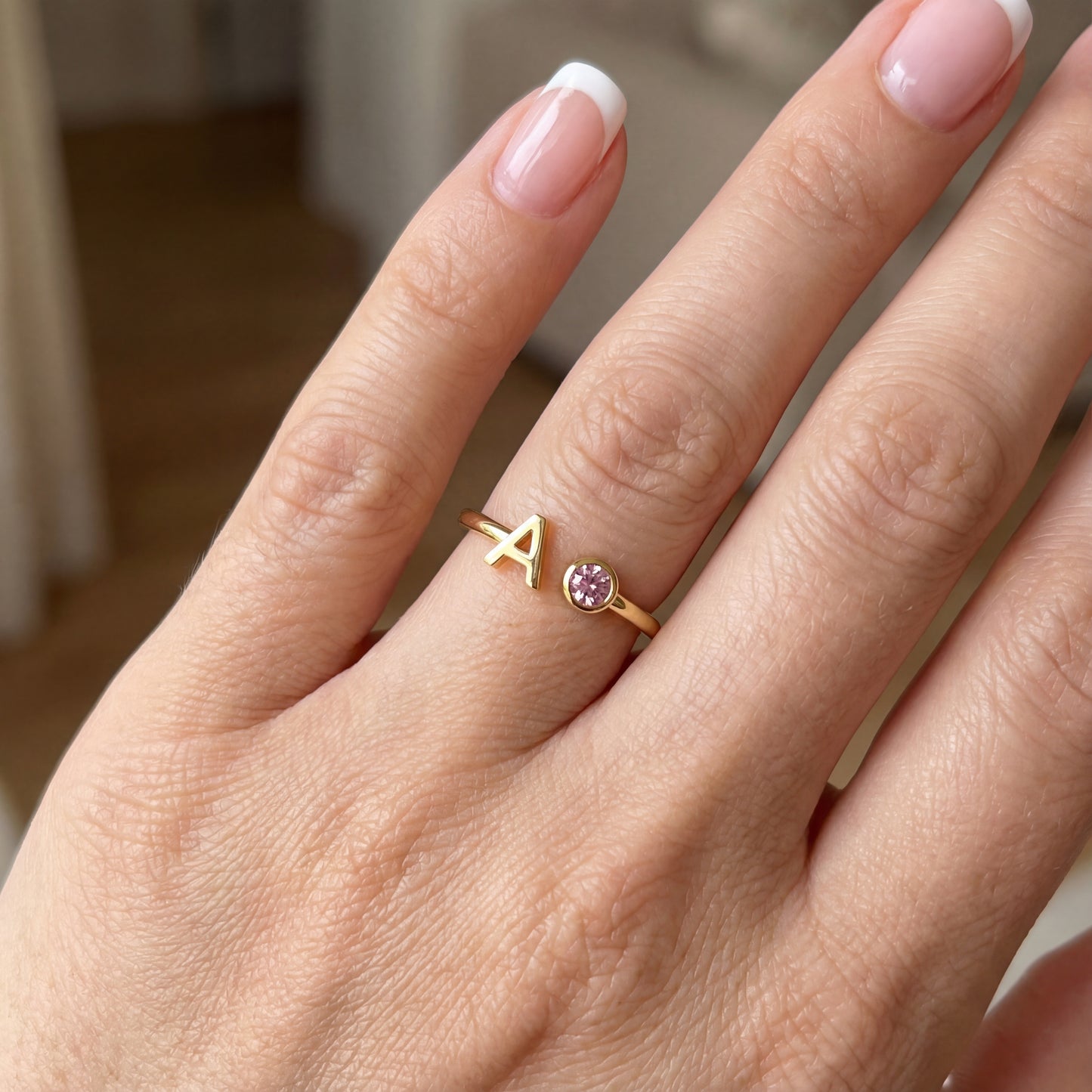 Anel Ajustável com Inicial "Essence"