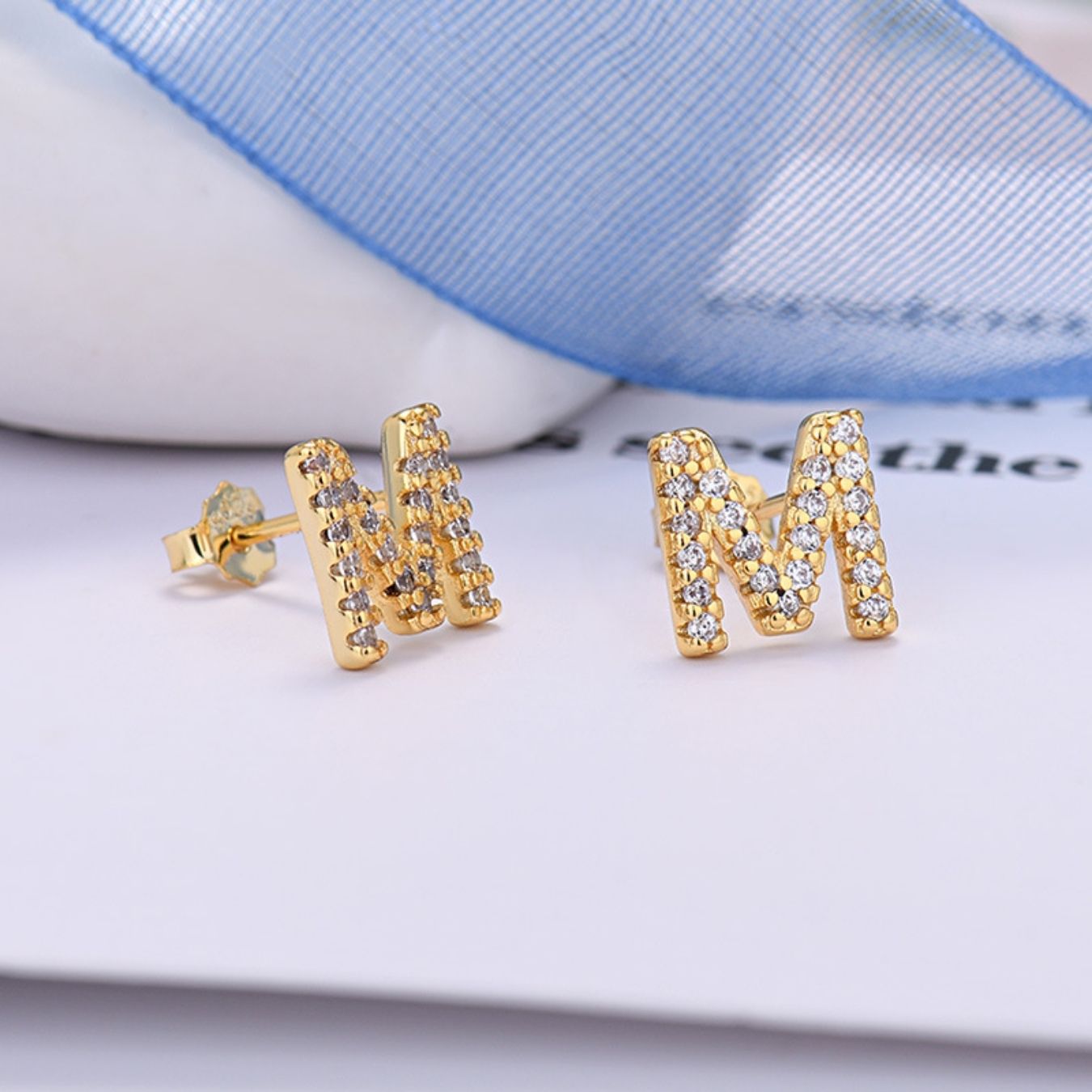 Brincos Iniciais "Identity"