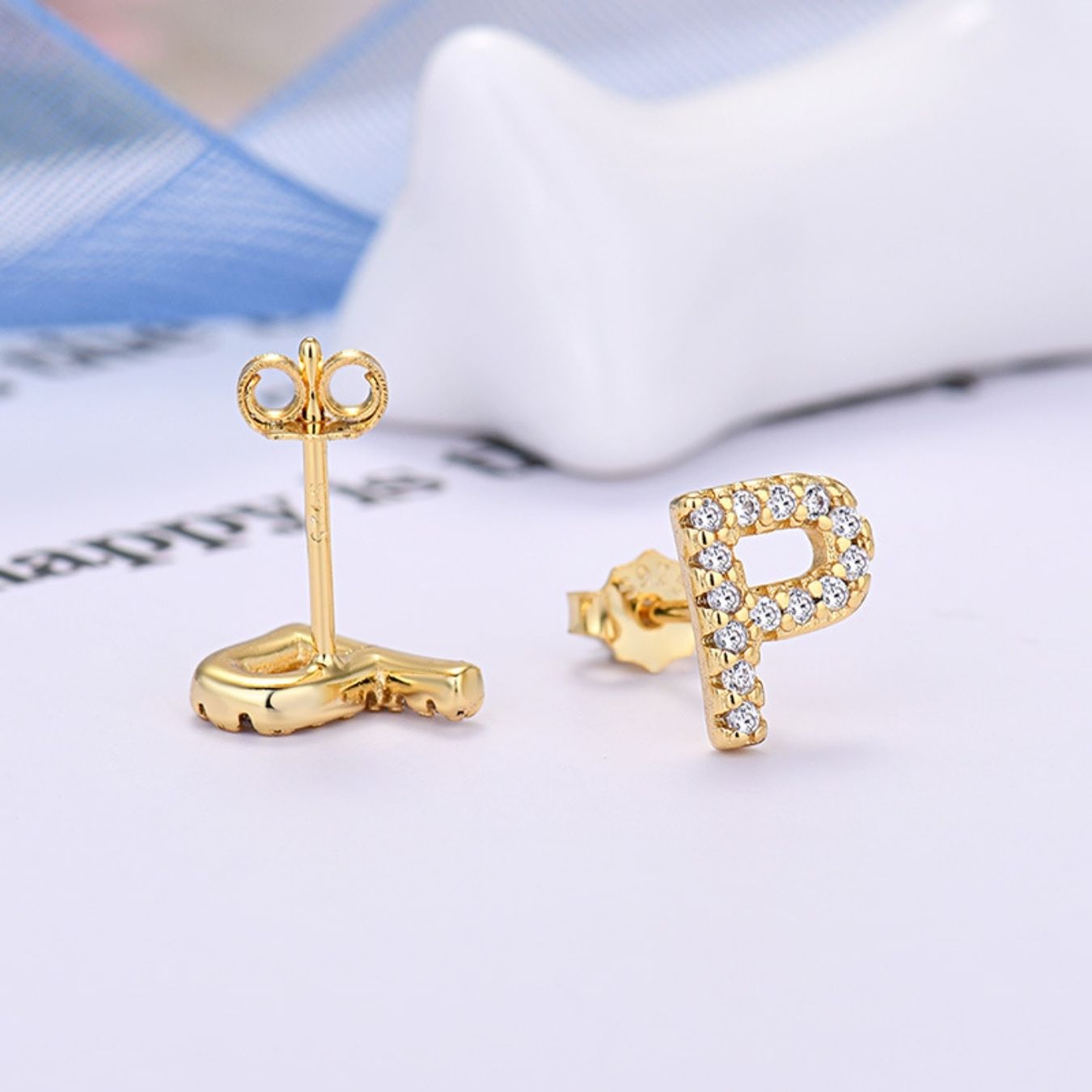 Brincos Iniciais "Identity"