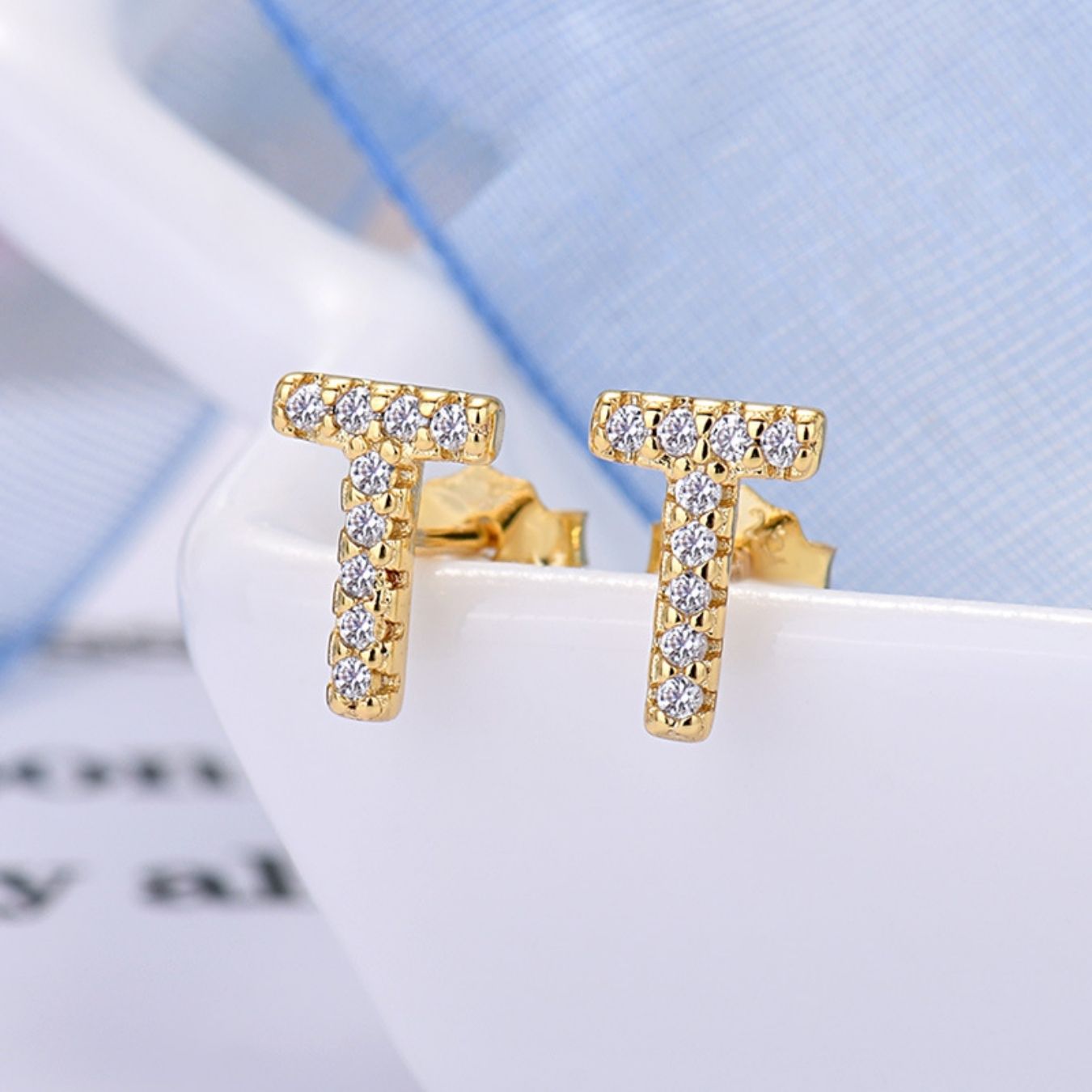 Brincos Iniciais "Identity"