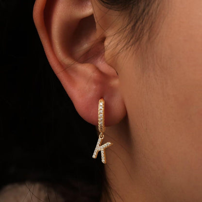 Brincos Initial "Crystal"