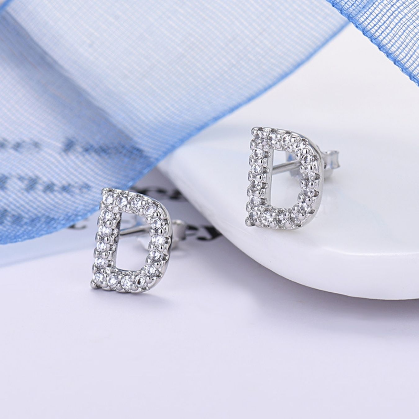 Brincos Iniciais "Identity"