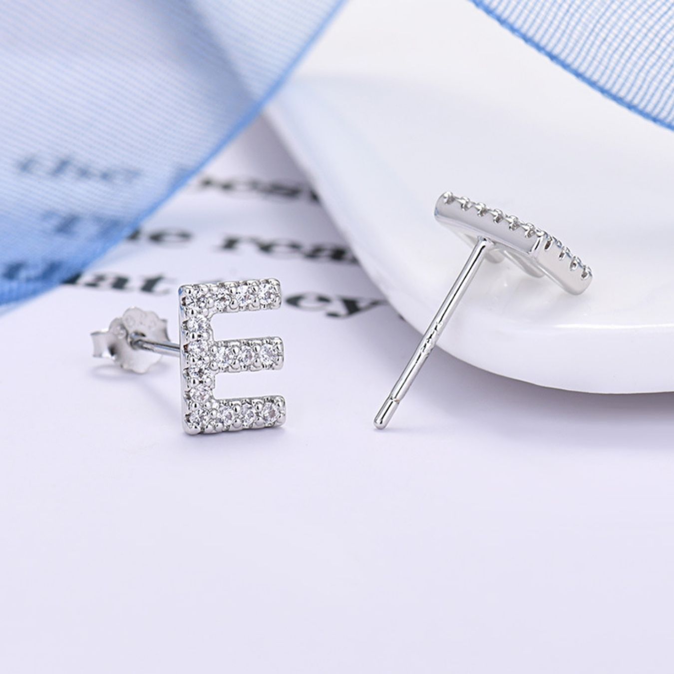 Brincos Iniciais "Identity"