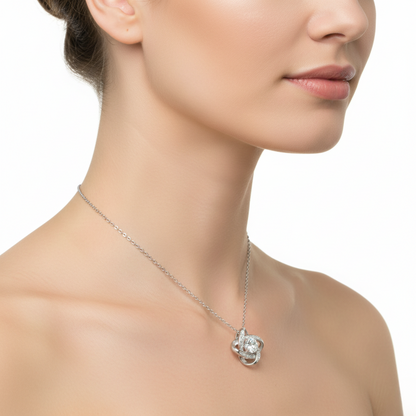 Colar "Abraço Precioso"