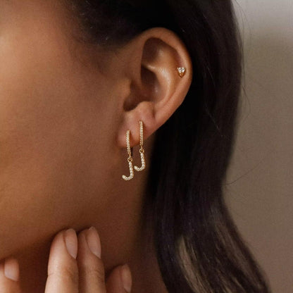 Brincos Initial "Crystal"