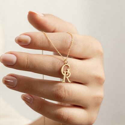 Colar Inicial "Monogram"