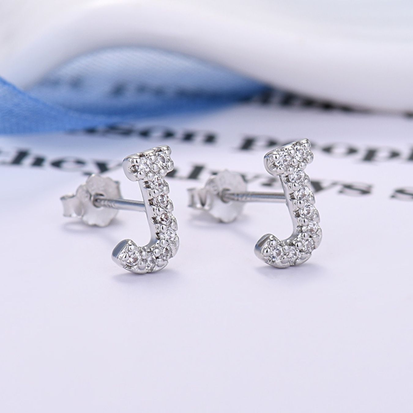 Brincos Iniciais "Identity"