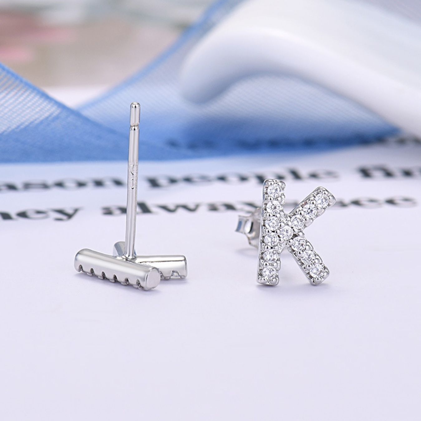 Brincos Iniciais "Identity"