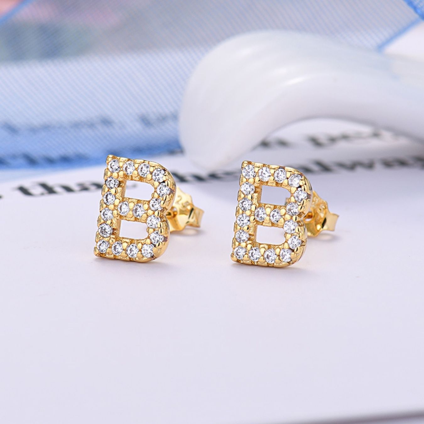 Brincos Iniciais "Identity"