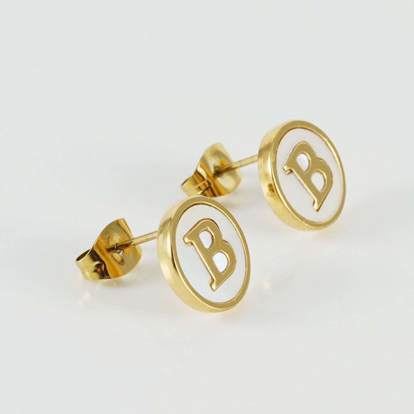 Brincos Initial "Vintage"