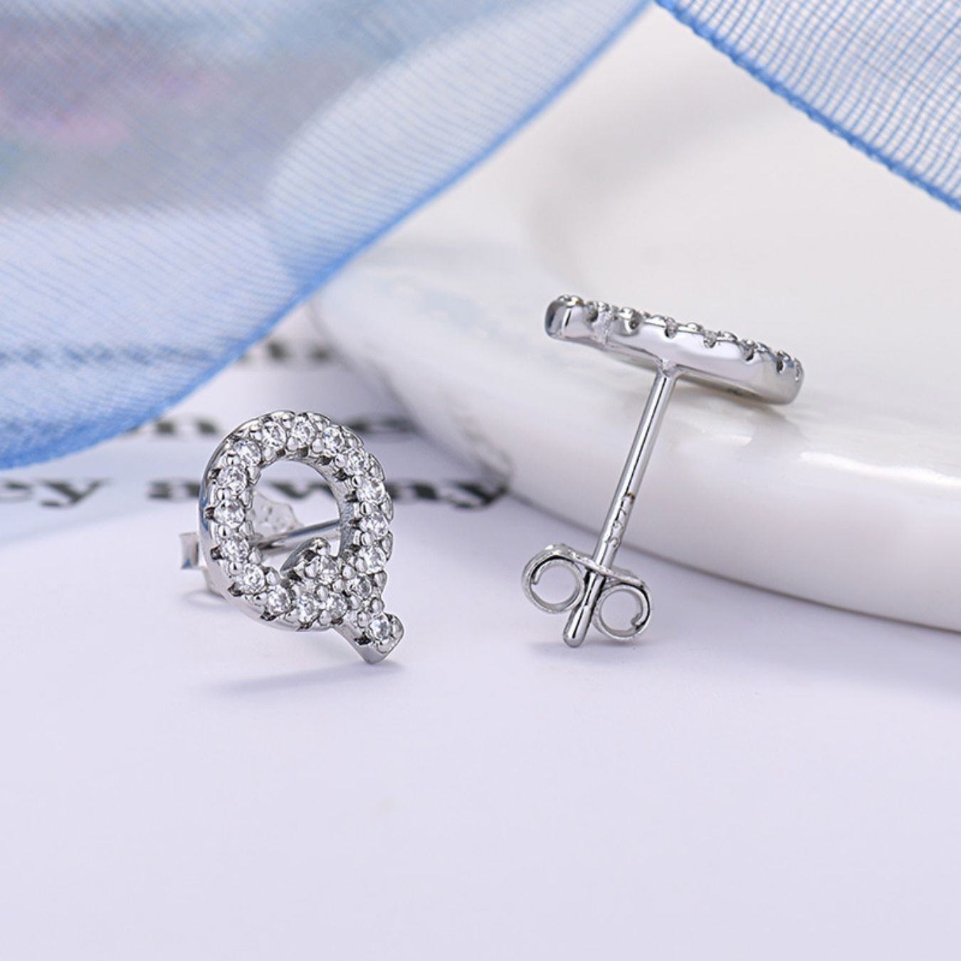 Brincos Iniciais "Identity"