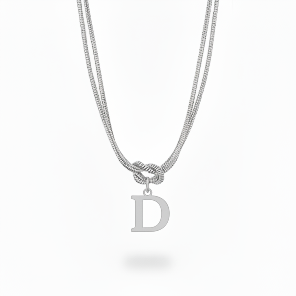 Colar Inicial "Alphabet Knot"