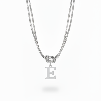 Colar Inicial "Alphabet Knot"