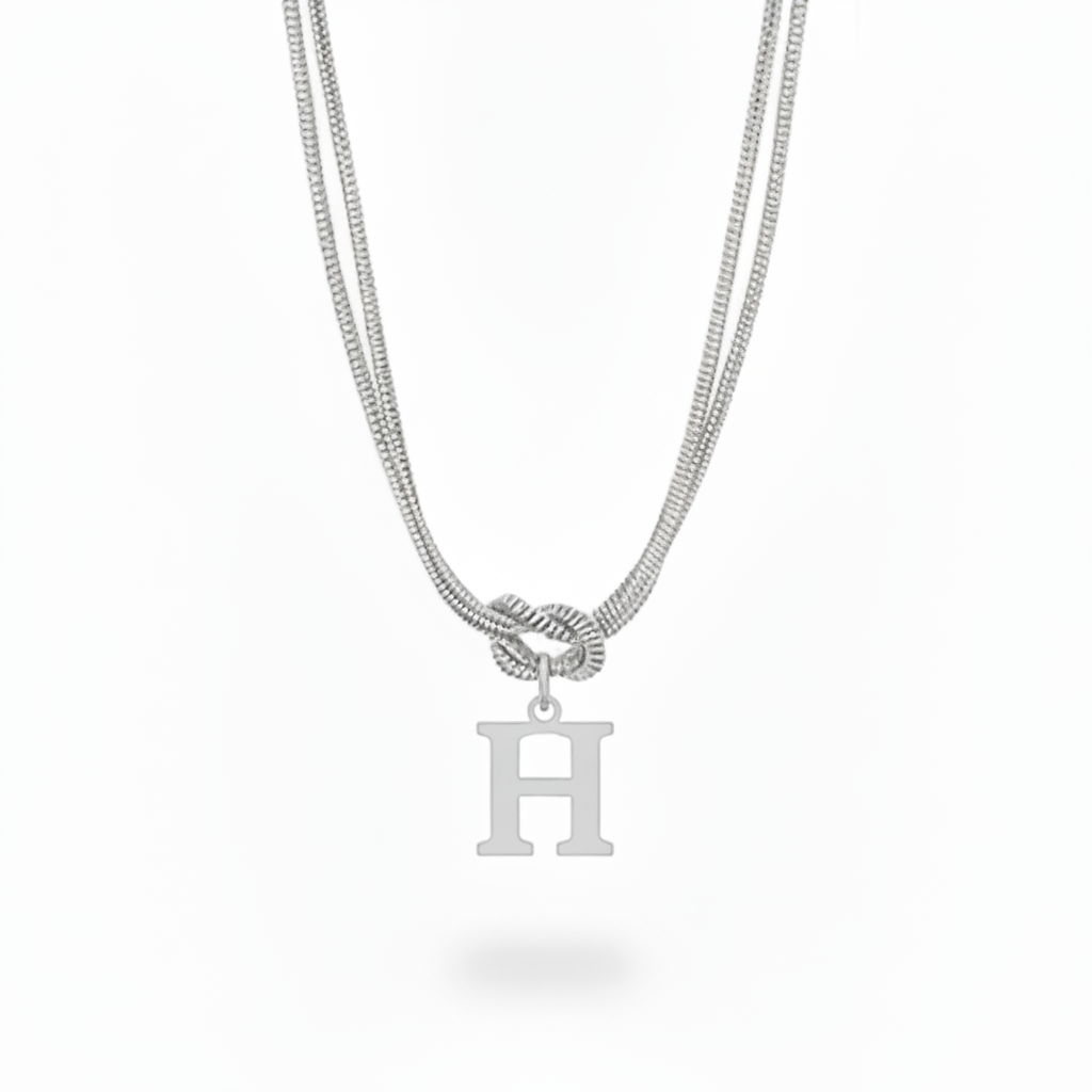 Colar Inicial "Alphabet Knot"