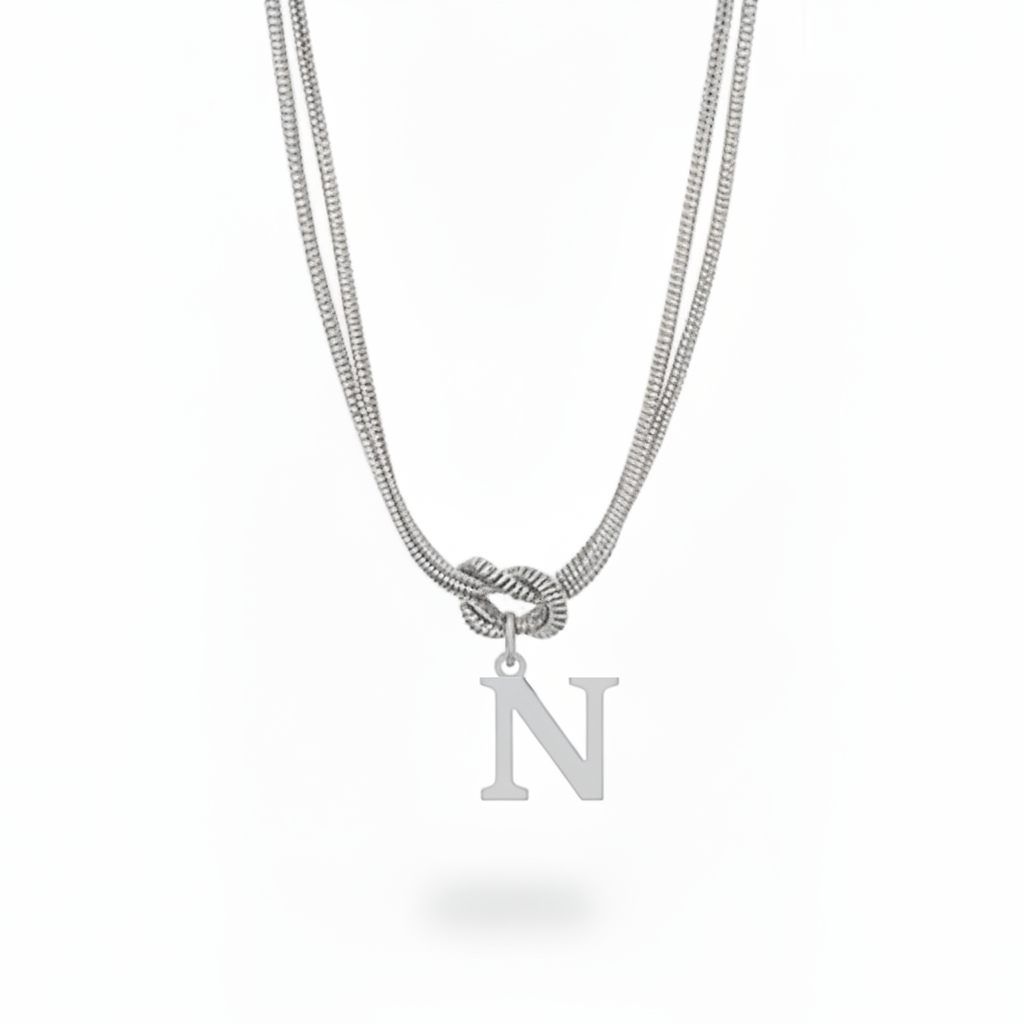 Colar Inicial "Alphabet Knot"