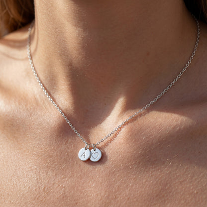 Colar Inicial “Initial disc”