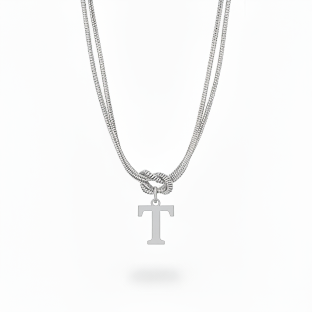 Colar Inicial "Alphabet Knot"