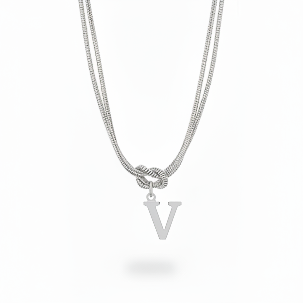Colar Inicial "Alphabet Knot"