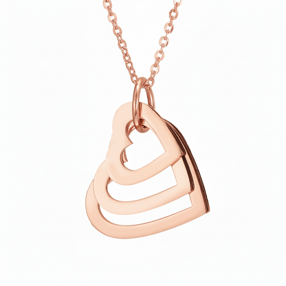 Colar com Nome "Nested Hearts"