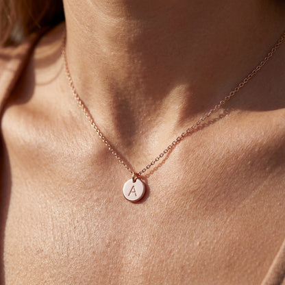 Colar Inicial “Initial disc”